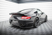 Carica l&#39;immagine nel visualizzatore di Gallery, Splitter posteriore centrale (con barre verticali) Porsche 911 Turbo 997