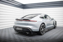 Carica l&#39;immagine nel visualizzatore di Gallery, Splitter posteriore centrale (con barre verticali) Porsche Taycan Mk1