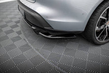 Carica l&#39;immagine nel visualizzatore di Gallery, Splitter posteriore centrale (con barre verticali) Porsche Taycan Mk1