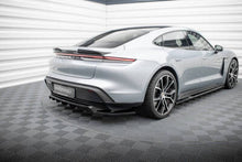 Carica l&#39;immagine nel visualizzatore di Gallery, Splitter posteriore centrale (con barre verticali) Porsche Taycan Mk1