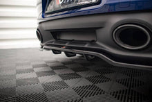Carica l&#39;immagine nel visualizzatore di Gallery, Splitter posteriore centrale (con barre verticali) V.1 Porsche 911 Carrera Aero / Carrera GTS 992