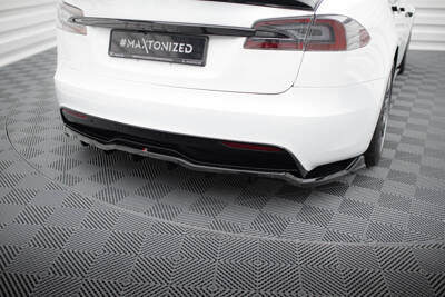 Splitter posteriore centrale (con barre verticali) V.1 Tesla Model S Plaid Mk1 Facelift