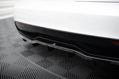 Splitter posteriore centrale (con barre verticali) V.2 Tesla Model S Plaid Mk1 Facelift