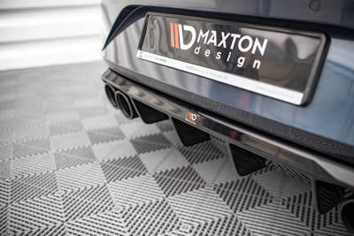 Diffusore posteriore + imitazione terminali di scarico Seat Leon FR Hatchback Mk4