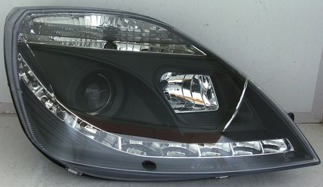 Ford Fiesta MK6 02-09 Fari Anteriori R8 Style a LED Neri V2