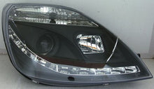 Load image into Gallery viewer, Ford Fiesta MK6 02-09 Fari Anteriori R8 Style a LED Neri V2