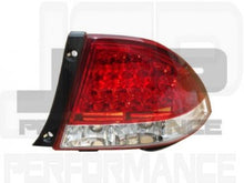 Carica l&#39;immagine nel visualizzatore di Gallery, Lexus IS200/300 SXE10 98/- 4dr Sedan Fanali Posteriori Red/clear LED