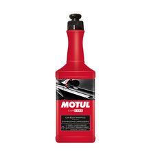 Carica l&#39;immagine nel visualizzatore di Gallery, Motul Car Body Shampoo (500 mL)