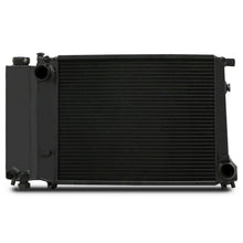 Load image into Gallery viewer, Radiatore in Alluminio Nero BMW Serie 3 E30 1.6 1.8 87-91